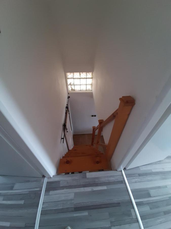 Grapeline Guesthouse Chotin Экстерьер фото
