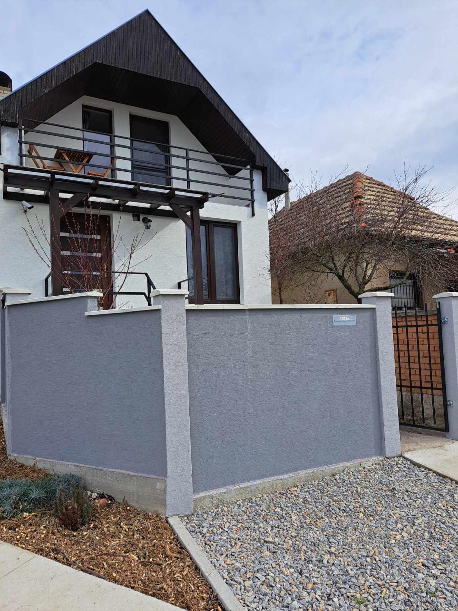 Grapeline Guesthouse Chotin Экстерьер фото